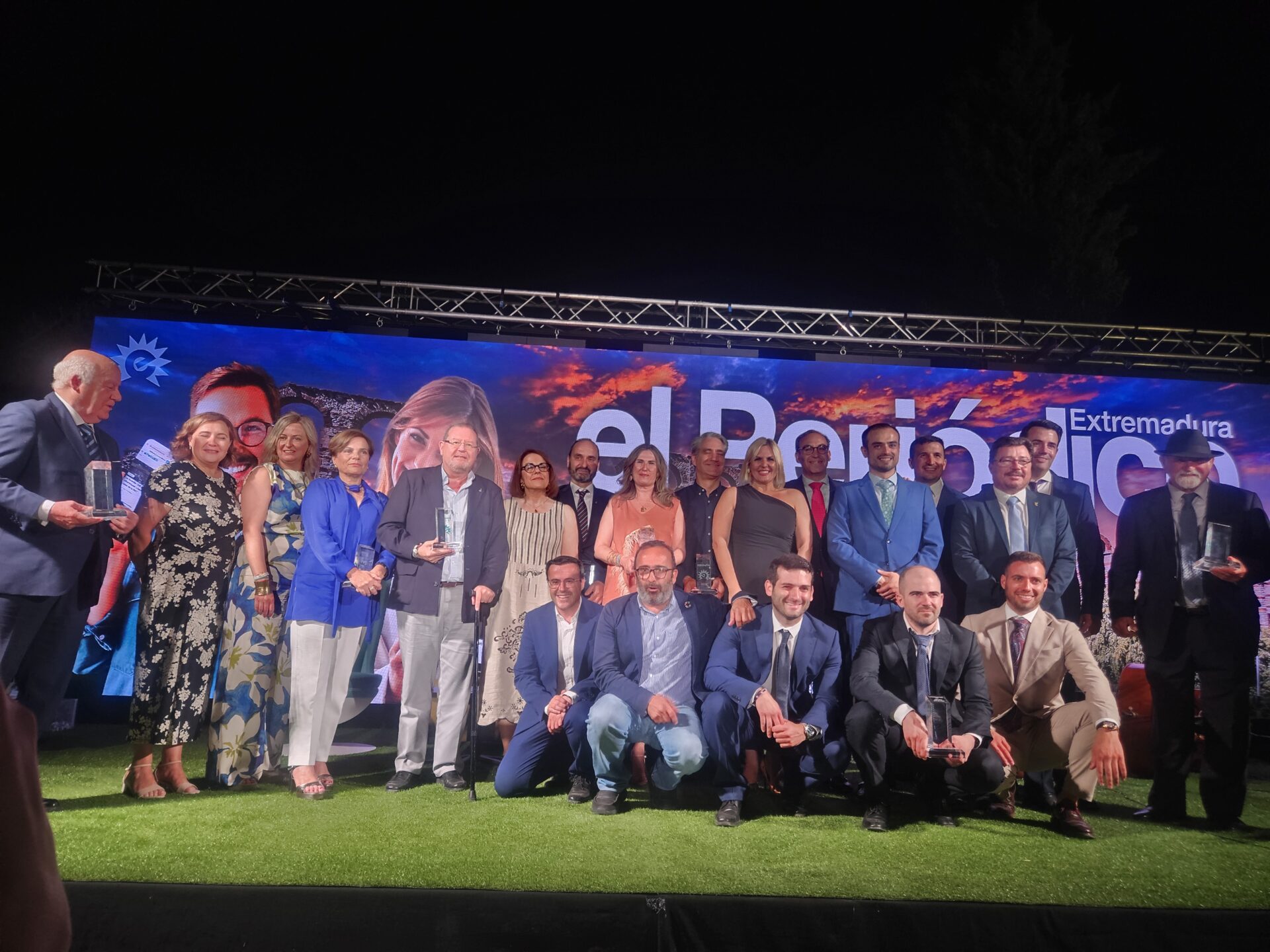 El consejero de Economía reconoce el esfuerzo de los medios de comunicación en transformación digital y anuncia ayudas a empresas por 3 millones de euros para digitalización