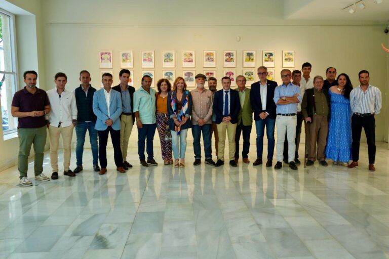 Gallardo aprovecha los colores de la “expresión cultural” de Luis Rosado para poner en valor 26 años de impulso taurino desde la Diputación