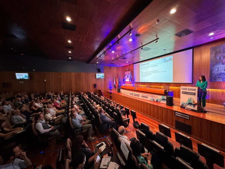 El II Foro Funds Summit sirve para destacar la puesta en marcha durante el 2024 de seis nuevos decretos de ayudas para empresas y autónomos