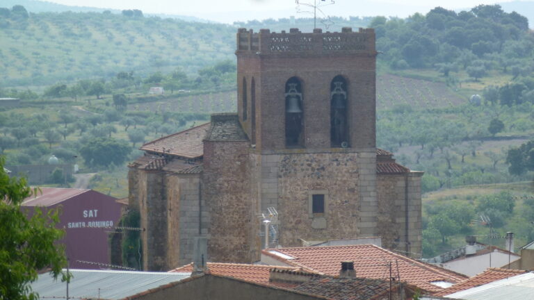 La Junta licita por 186.037 euros las obras de restauración de la cubierta de la Iglesia de San Blas en Salvatierra de los Barros