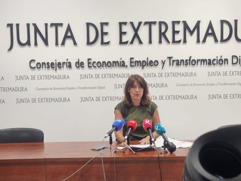 La Junta subvencionará la retirada segura de cubiertas de amianto y fomentará la seguridad y salud de los trabajadores