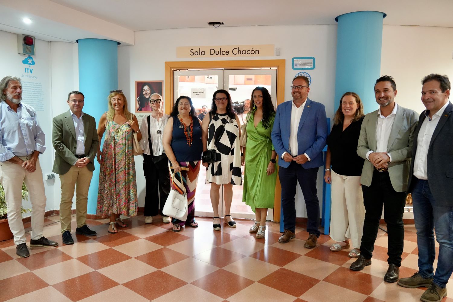 La Diputación de Badajoz convocará el Premio Dulce Chacón de Narrativa Española y será itinerante por toda la provincia