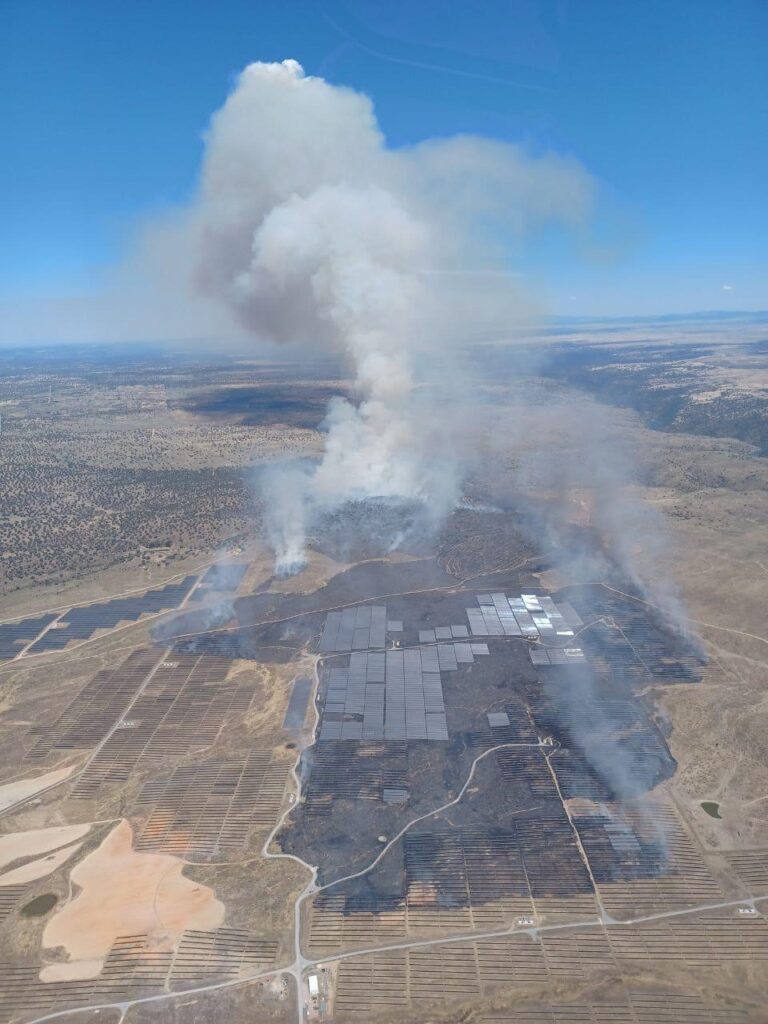 La Junta de Extremadura ha activado la Situación Operativa 1 del Plan Infocaex por un incendio originado en Talaván que se ha extendido hasta Monroy