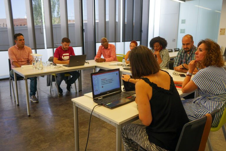 Una delegación cubana del proyecto ‘Quinta de los Molinos’ visita varias instalaciones de la Diputación de Badajoz