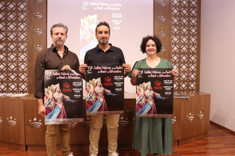 Festival Folklórico de los Pueblos del Mundo de Extremadura: “color, ritmo, luz y alegría” para los municipios de Badajoz