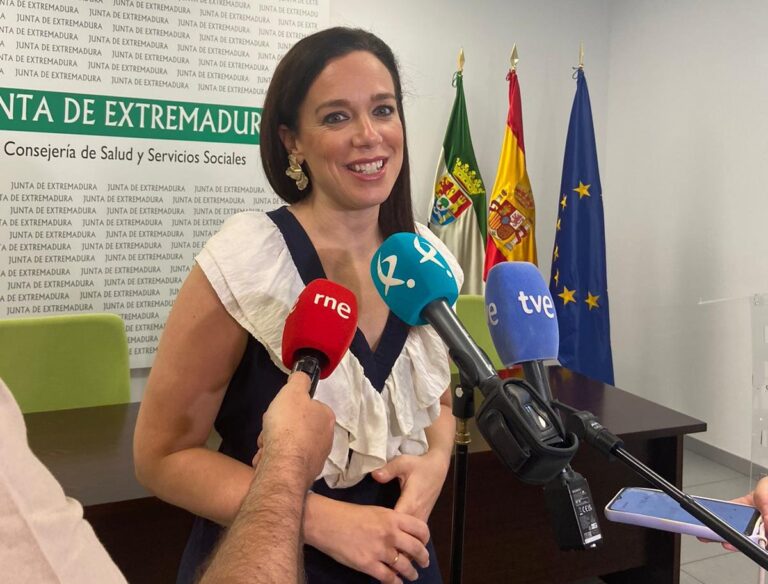 Extremadura apuesta por aumentar su oferta de plazas de formación sanitaria especializada y consigue la aprobación de la convocatoria sin nota de corte para los MIR