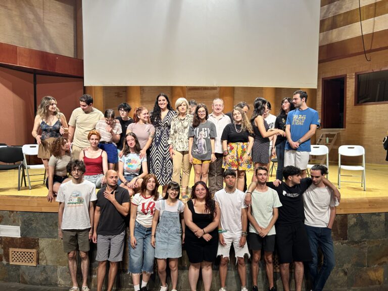 Una veintena de jóvenes de ocho países participan este año en el Campo de Voluntariado del Festival de Mérida