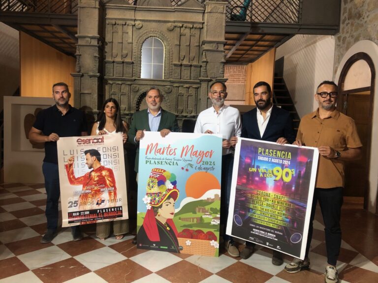 La tradición, el folclore y la innovación se citan en el Martes Mayor de Plasencia que busca la declaración de Interés Turístico Nacional