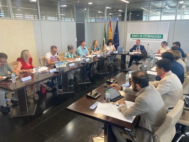 Constituida la Comisión Sectorial de Movilidad, Infraestructuras, Vivienda y Turismo en el marco de la concertación social