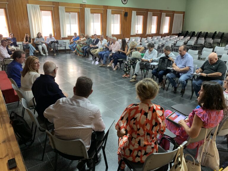 Educación adjudica por concurso de méritos 28 plazas vacantes de asesorías de formación permanente y de dirección en los CPR
