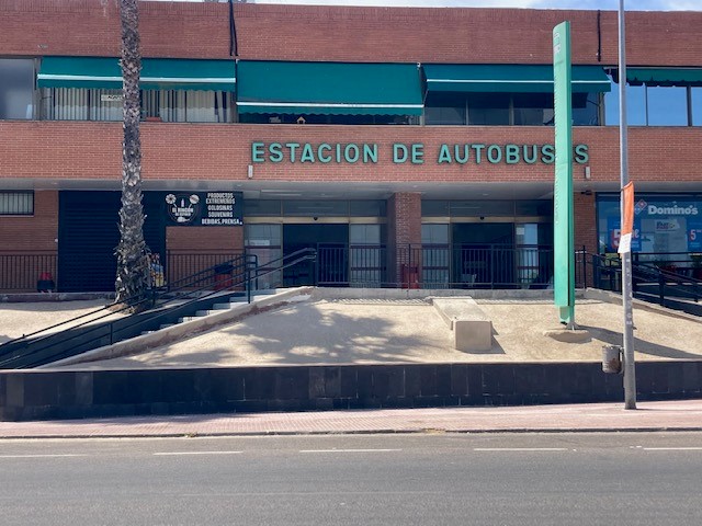 Finalizan las obras de accesibilidad en las estaciones de autobuses de Don Benito, Villanueva de la Serena, Mérida y Almendralejo tras invertir más de 700.000€