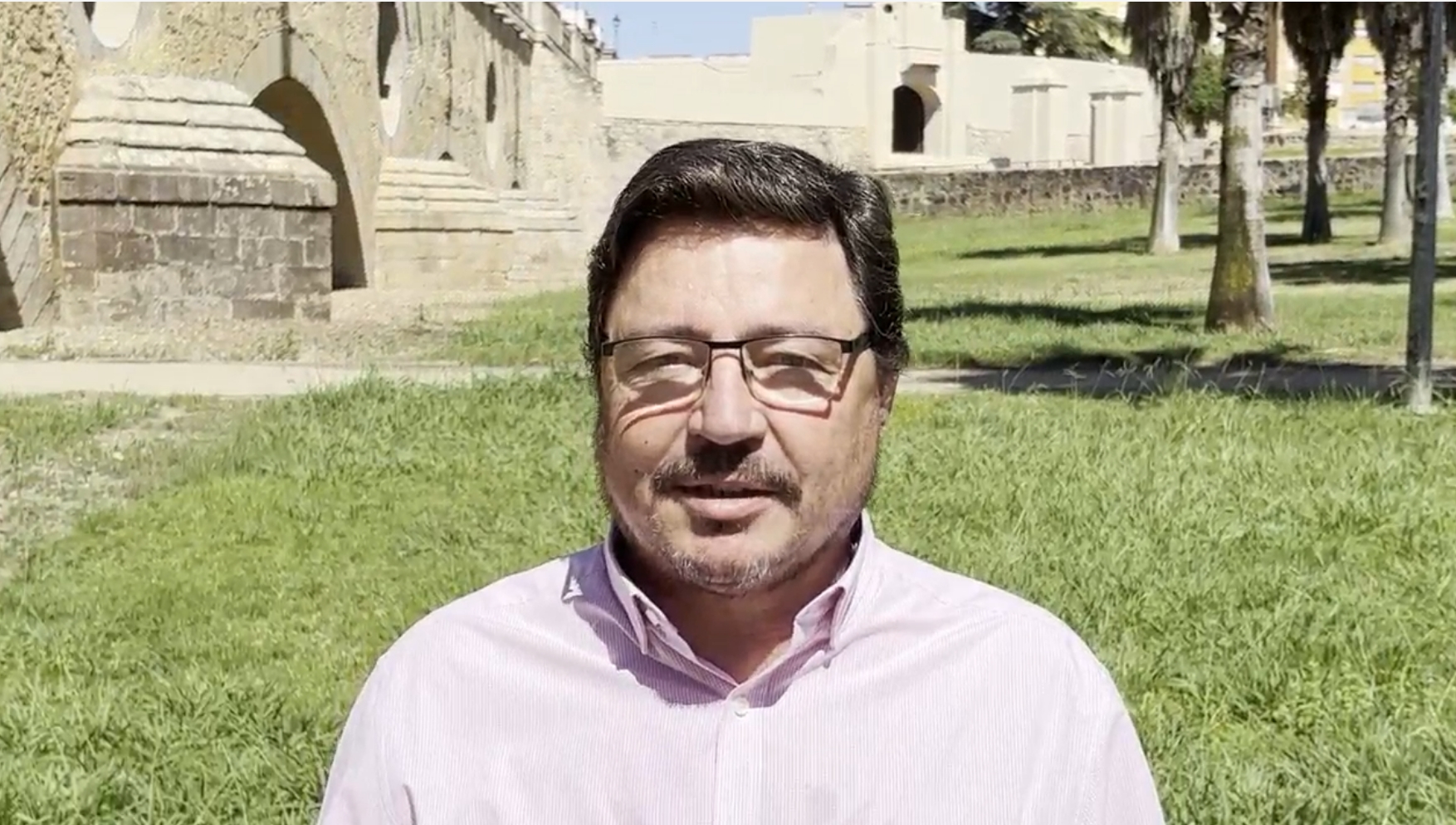 El consejero Santamaría felicita a las empresas extremeñas por el incremento de las exportaciones en un 14% en el primer semestre del 2024