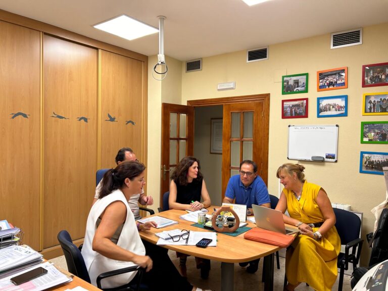 La Junta se reúne con el GAL TAGUS para conocer en detalle el desarrollo del Programa LEADER en la comarca Tajo-Salor-Almonte