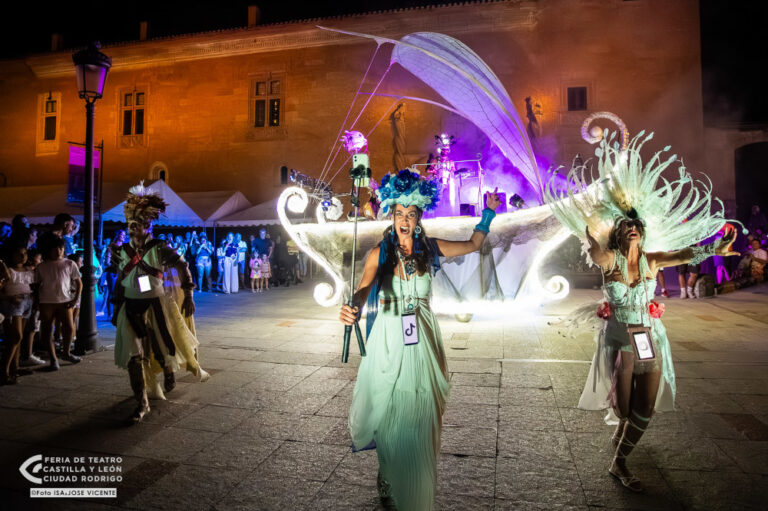 La Diputación de Badajoz respalda la presencia extremeña en la Feria de Teatro de Castilla y León