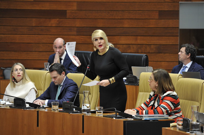 La Junta asegura que “no va a renunciar a ninguna deuda” con Extremadura sino que va a reclamar “todas” al Estado