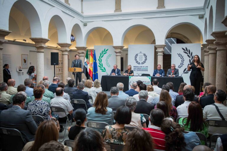 Abel Bautista: “Nunca podremos saldar la deuda eterna que la democracia y la libertad tiene con las víctimas”