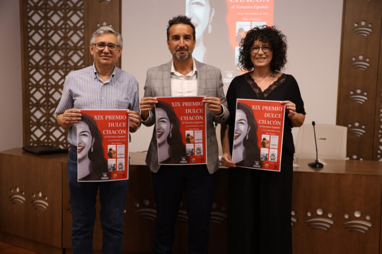 El Premio Dulce Chacón de Narrativa Española recupera su prestigio con las novelas de Muñoz Molina, Álvaro Pombo, Martínez de Pisón y Alana S. Portero