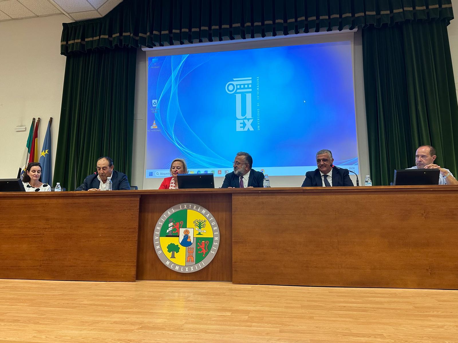 Arranca el nuevo Máster en Dirección y Gestión de Cooperativas Agroalimentarias impulsado por la Junta de Extremadura