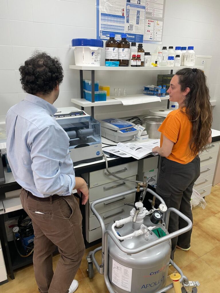 La Junta de Extremadura formaliza 30 contratos predoctorales para investigadores que se incorporan al SECTI con una inversión de 3.636.805 euros