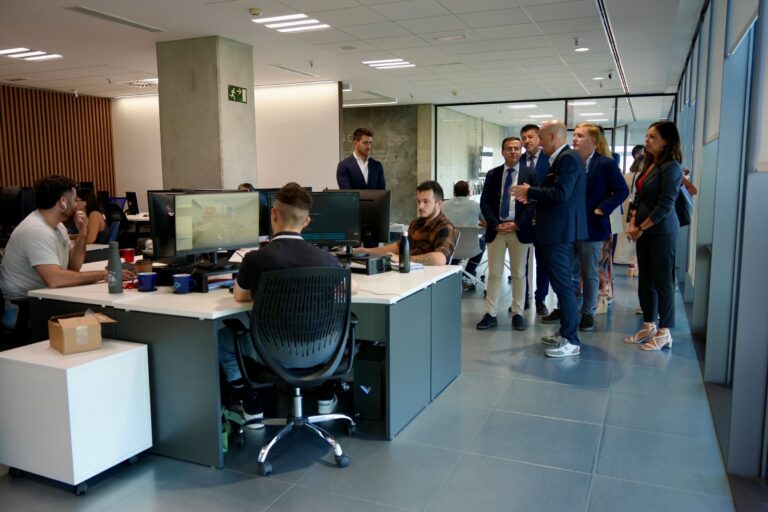 Miguel Ángel Gallardo asiste a la inauguración del II Congreso de Reconstrucción de Accidentes que se celebra en Badajoz
