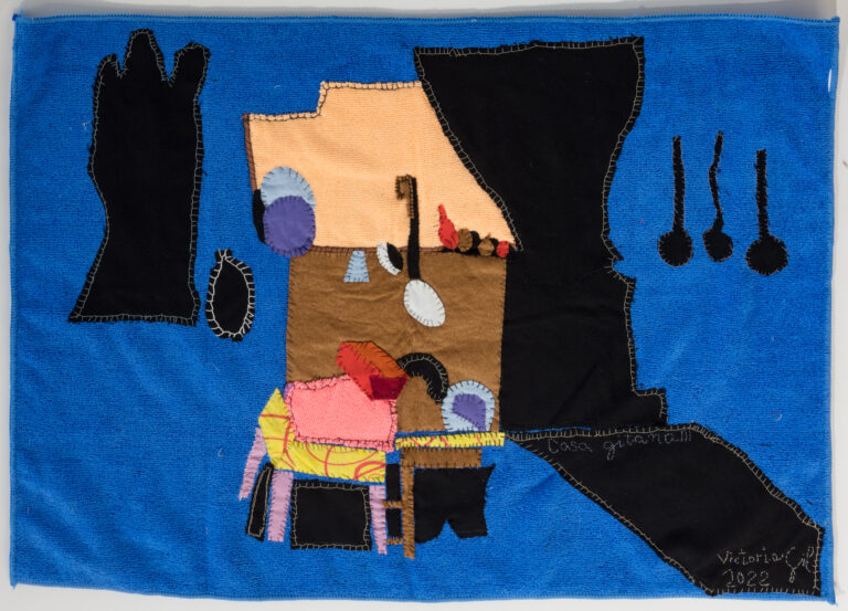 El MEIAC inaugura ‘Coser el río’, un relato visual y afectivo que revisa la producción de la artista extremeña Victoria Gil