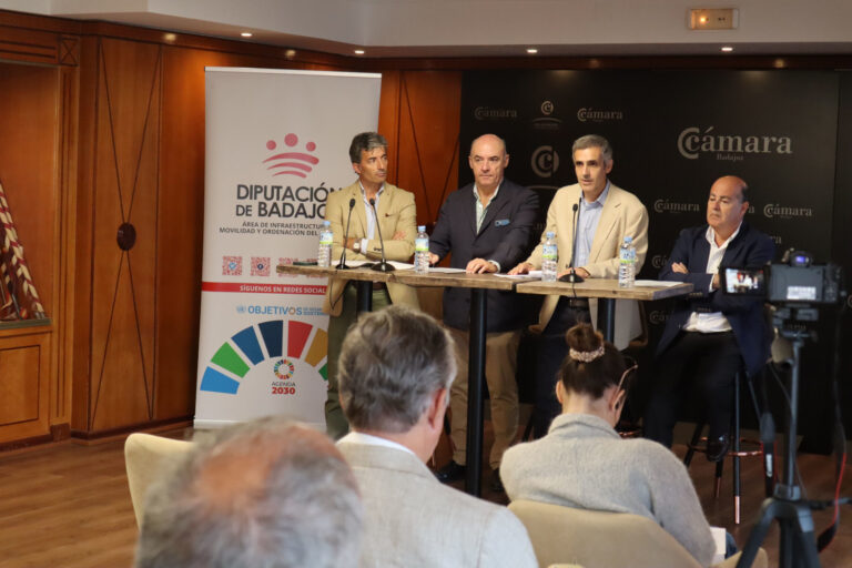 La Diputación de Badajoz presenta la primera edición de los Premios Provinciales a la Excelencia en la Construcción