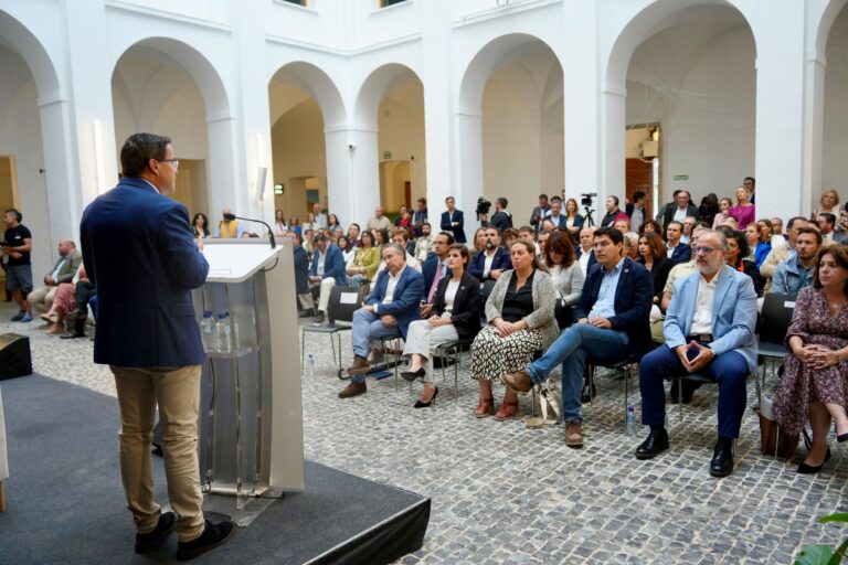Miguel Ángel Gallardo asegura en el Foro del Municipalismo que la financiación autonómica “debe ir unida a la financiación local”