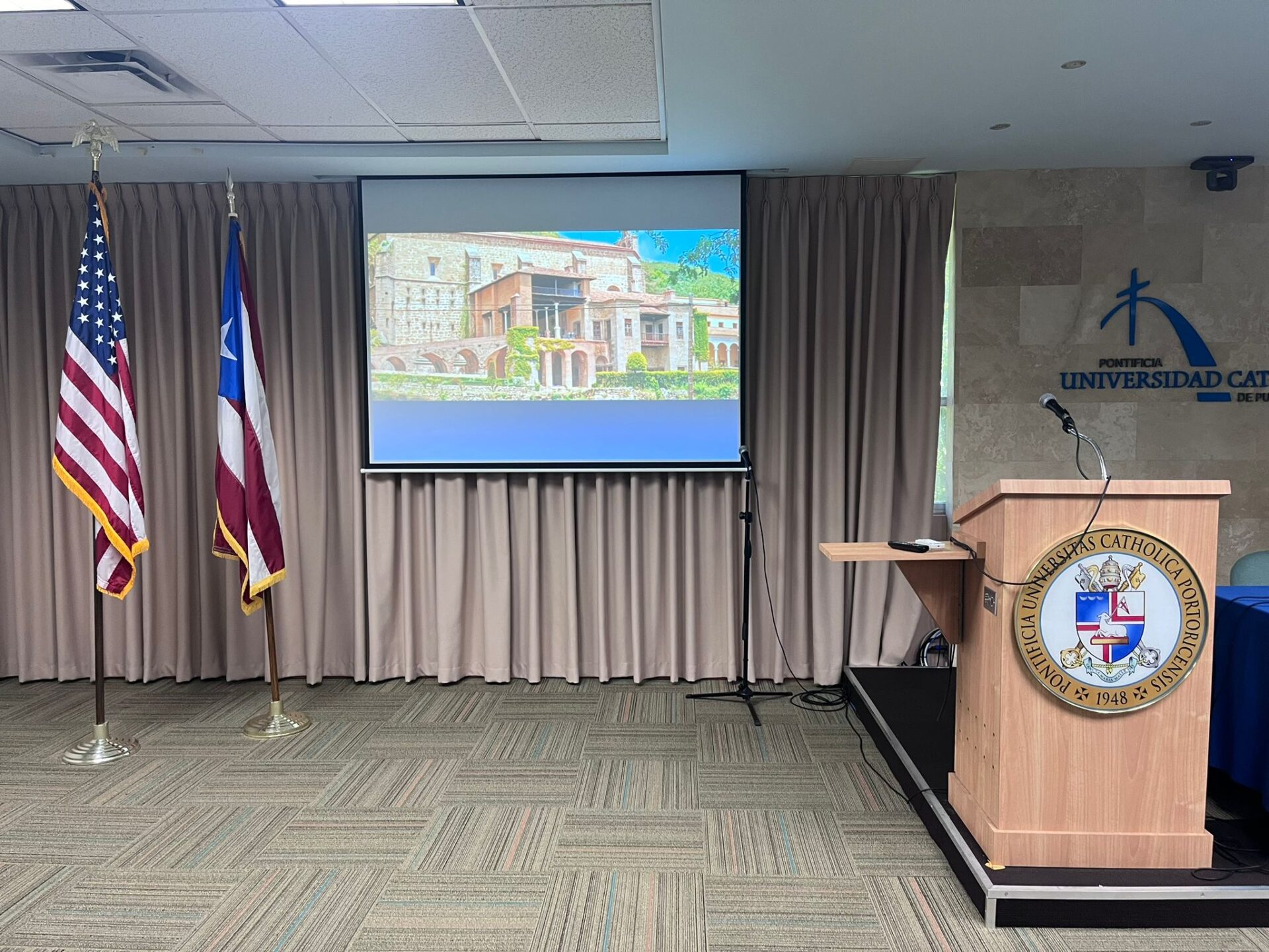 La Fundación Yuste debate en Puerto Rico sobre la construcción europea y su modelo social de libertades