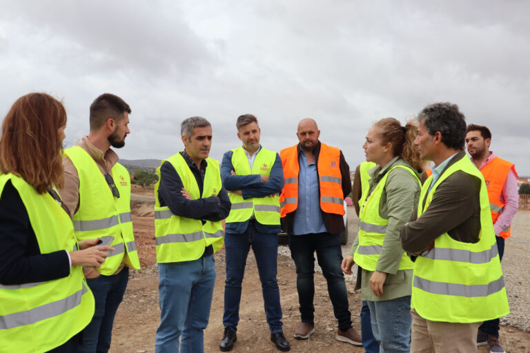 Visita a las obras del entronque de Torre de Miguel Sesmero con la BA-055, de Corte de Peleas a Torre de Miguel Sesmero