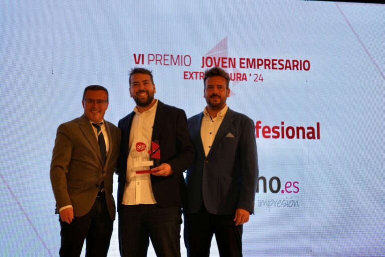 Miguel Ángel Gallardo agradece a los emprendedores que ofrezcan “oportunidades de vida digna”