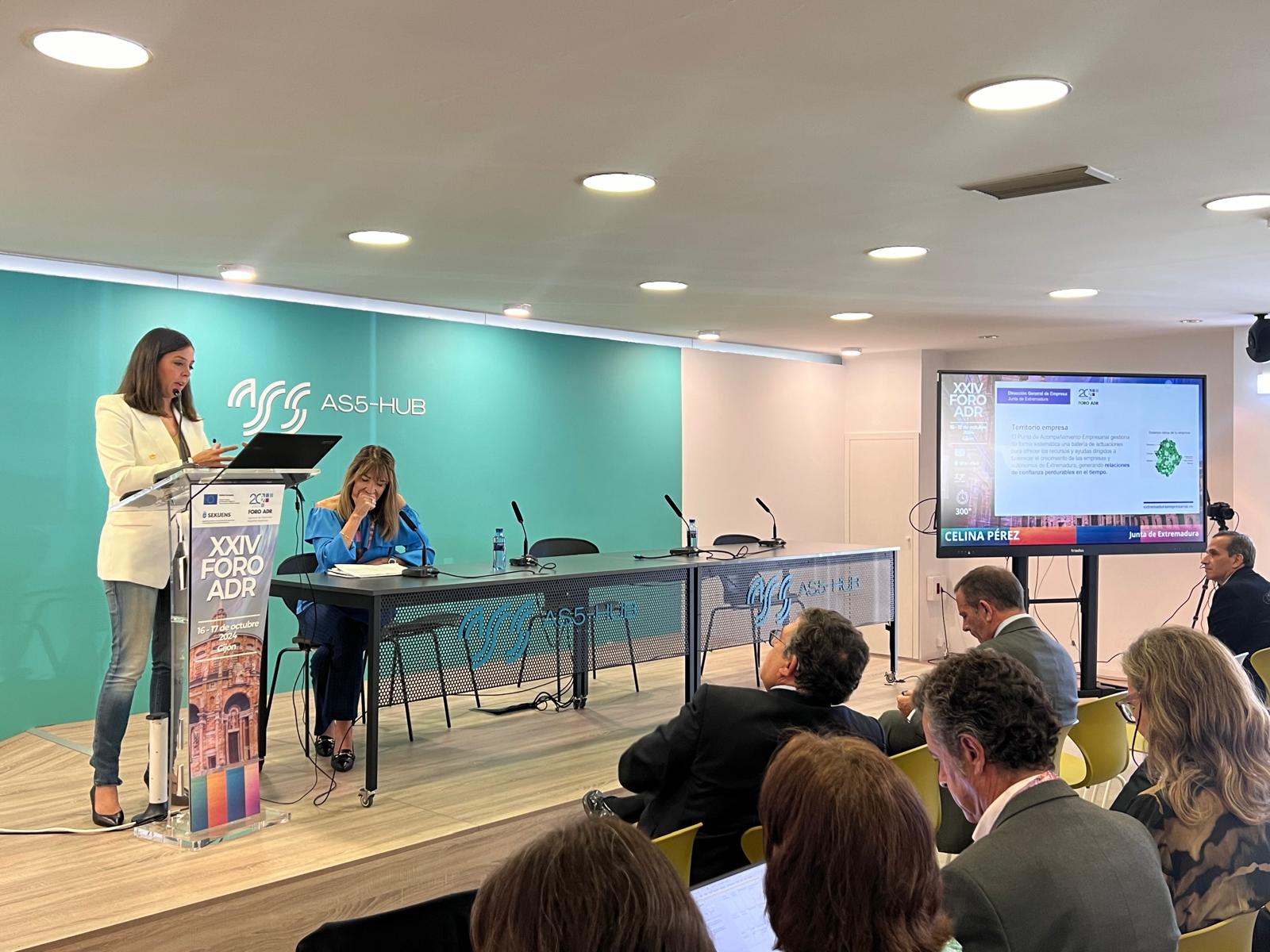 La directora general de Empresa participa en el XXIV Foro de las Agencias de Desarrollo Regional