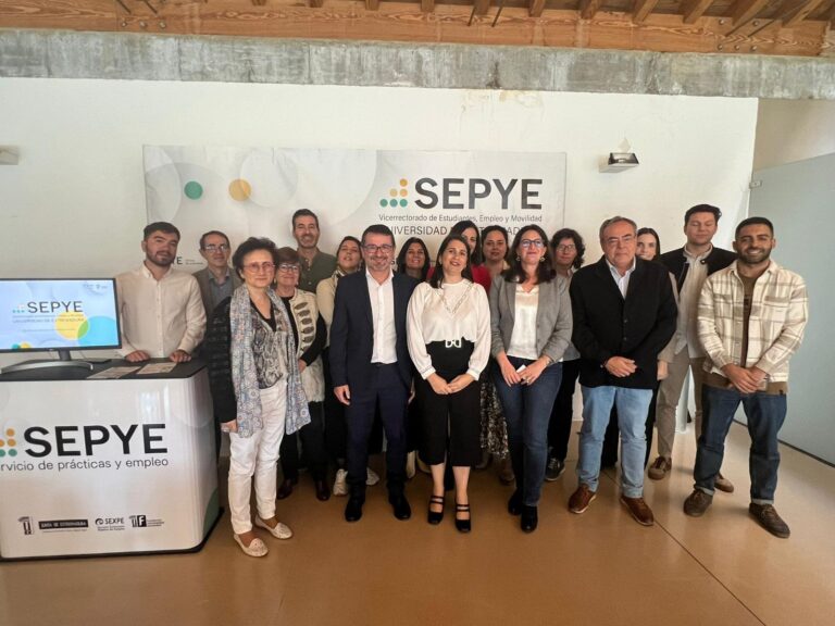 La Junta colabora con la Universidad de Extremadura en la mejora de la empleabilidad de los estudiantes y egresados