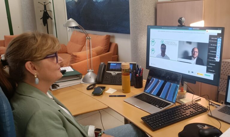 La Junta continúa potenciando la transición digital en áreas rurales en colaboración con los grupos de acción local, cámaras de comercio, OPAS y cooperativas