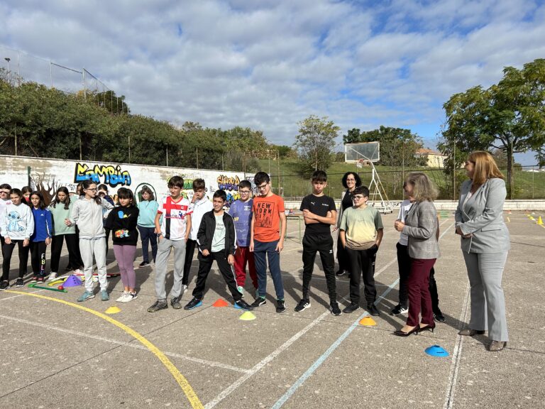 La consejera de Educación presenta el nuevo programa ‘Activa-Mente’ de codocencia para reforzar la actividad física en las aulas