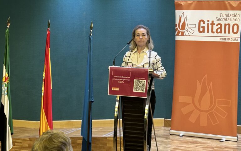 La Junta refuerza los programas de éxito para reducir la brecha educativa del alumnado gitano
