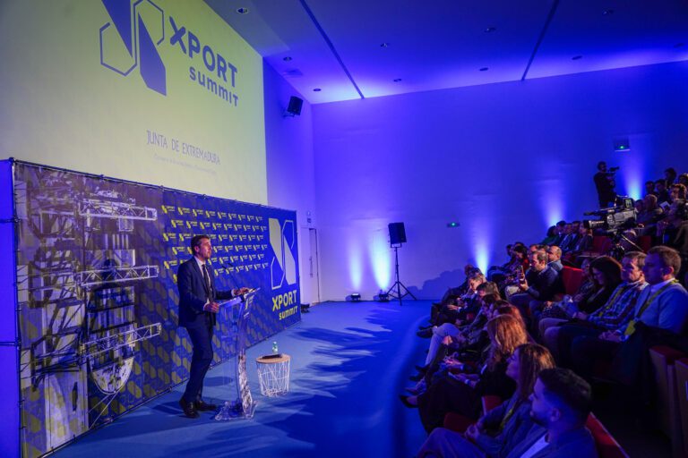 Más de 200 participantes en la jornada ‘Xport Summit’ que trata de promover la internacionalización de las empresas extremeñas