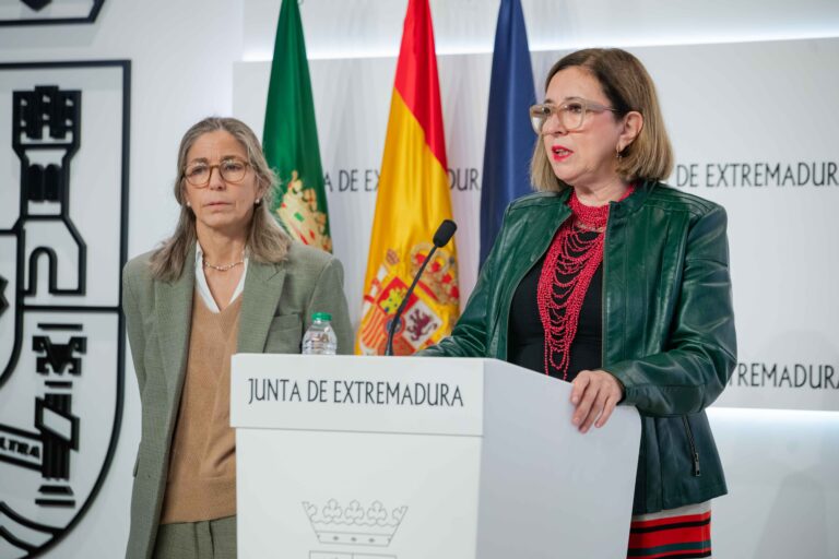 Mercedes Morán resalta el “importante” momento que vive el sector energético en Extremadura con un aumento de producción del 13,43% en 2023