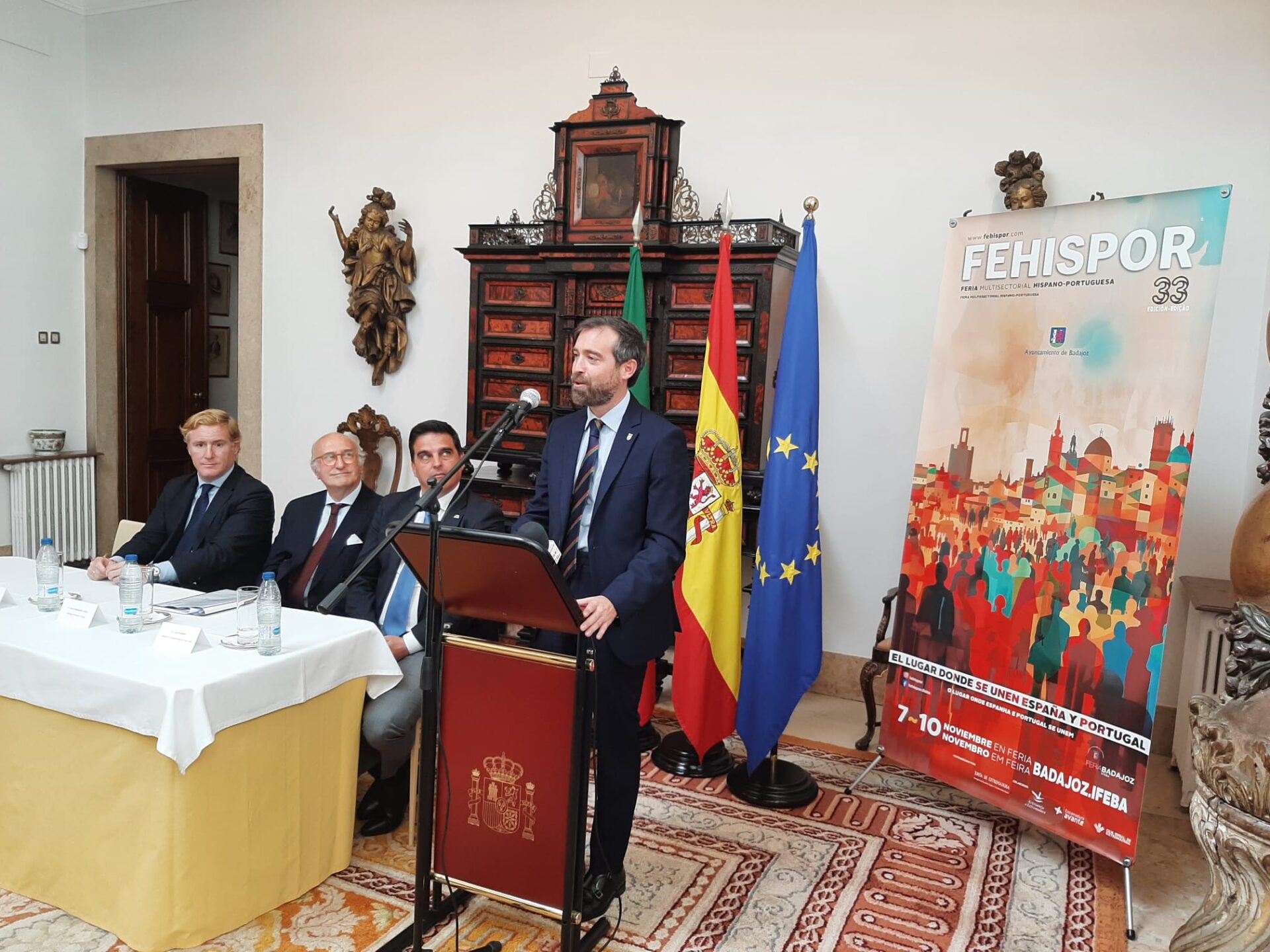 Extremadura defiende la colaboración con Alentejo y Centro de Portugal para aumentar la competitividad del sector turístico