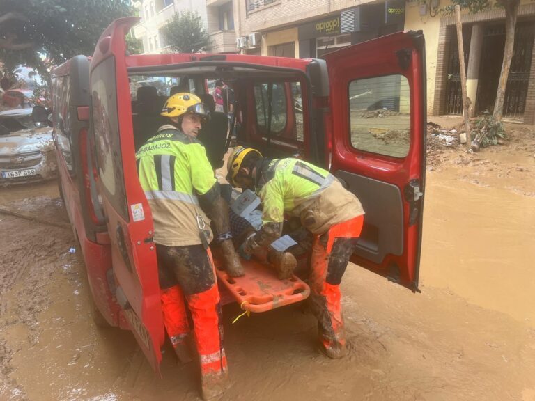 Una expedición de 22 bomberos de las Diputaciones de Cáceres y Badajoz y del Ayuntamiento pacense parten mañana a Valencia