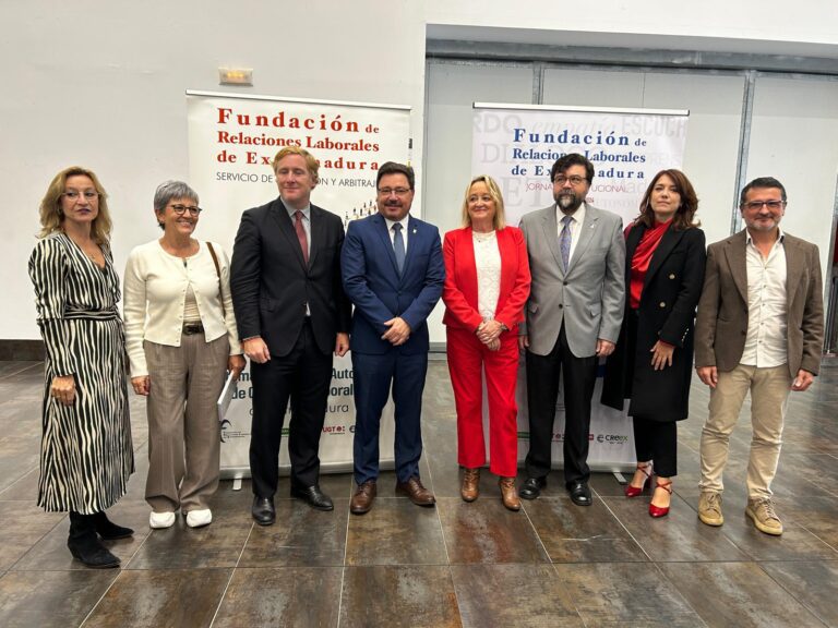 La Junta reforzará con más personal y medios la Fundación de Relaciones Laborales