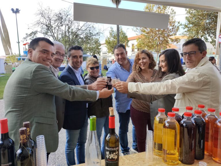 Quintana de La Serena celebró el cuarto y último Ecomercado del proyecto CICLOS