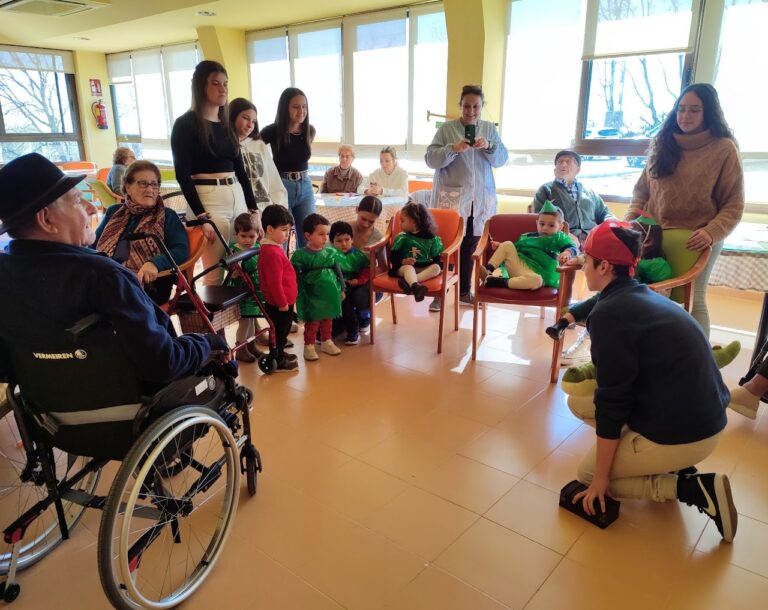 Educación anima a los centros a desarrollar programas intergeneracionales