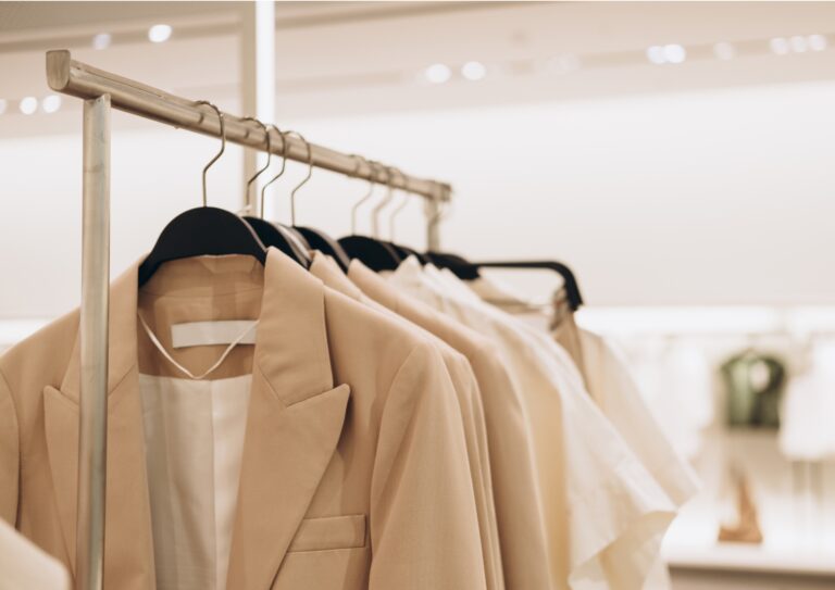 La Junta publica los domingos y festivos de 2025 en los que abrirá el comercio en Extremadura