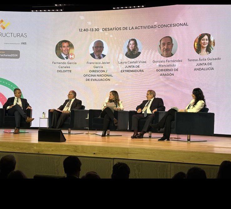 La Junta difunde en Madrid a todo el sector su modelo de colaboración público-privada para las infraestructuras en el congreso ‘Investructuras’