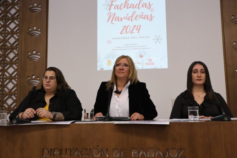 Hinojosa del Valle empieza a iluminar la navidad