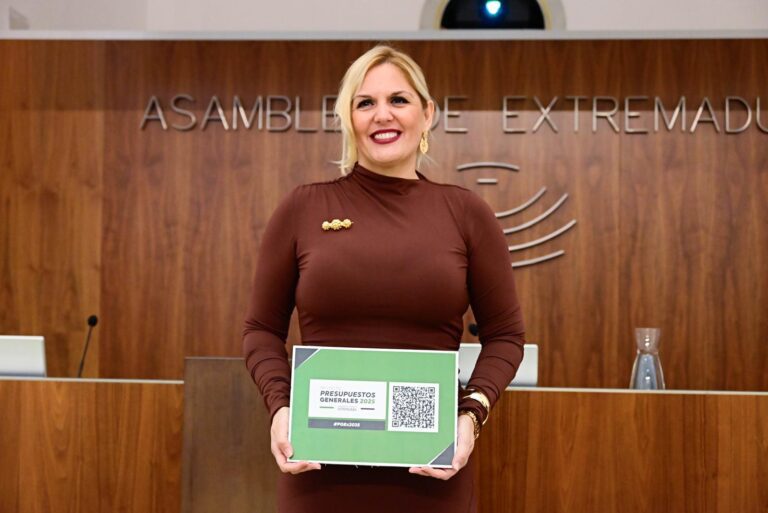 Los PGEx 2025 responden a las necesidades de los extremeños aumentando dotación en Sanidad y Educación y continuando con la transformación y el crecimiento de Extremadura