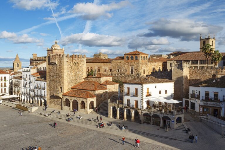 La Junta trabaja en ‘Cáceres Contemporánea’ para reforzar el posicionamiento de Extremadura como un referente cultural a nivel internacional
