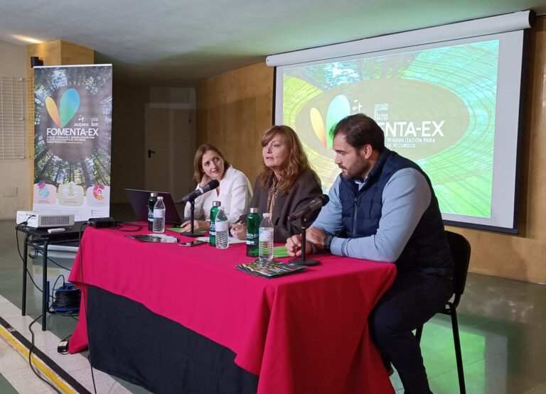 La Junta valora el gran potencial de los recursos agroforestales para generar empleo y retener talento joven en Extremadura