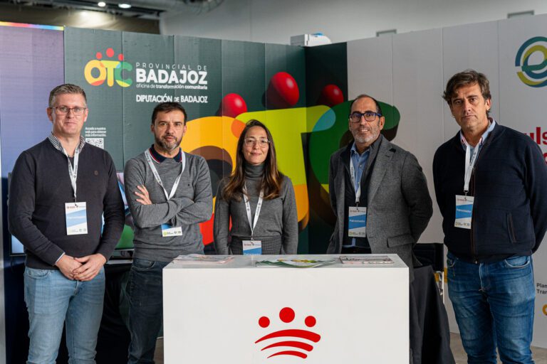 La OTC Provincial de Badajoz impulsa las comunidades energéticas en ExpoEnergea 2024