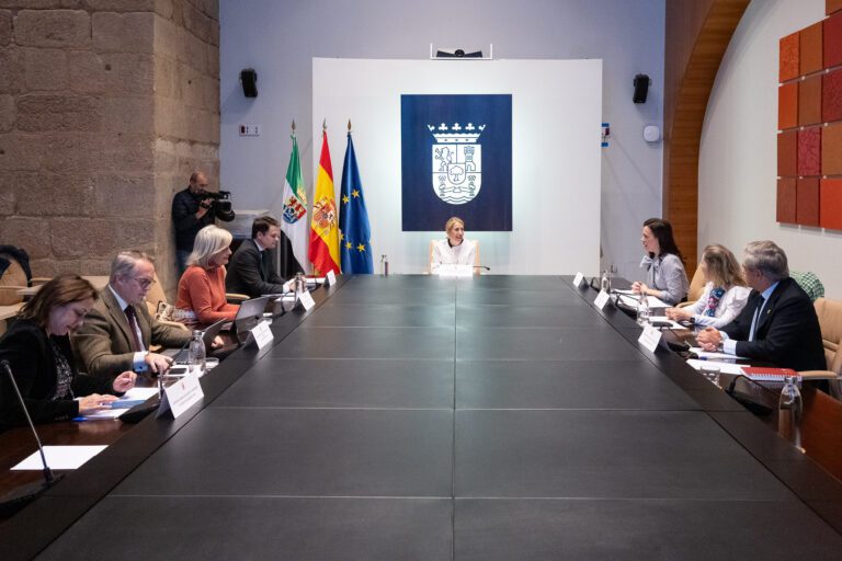 El Consejo de Gobierno aprueba la construcción del Centro de Referencia Nacional para la Atención de Enfermos de ELA en Cáceres